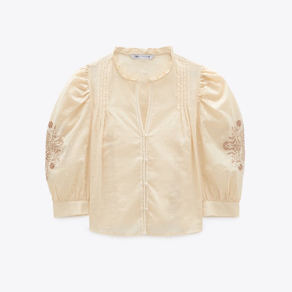 Zara BLOUSE WITH EMBROIDERED SLEEVES-cotton-Vanilla-7200/032-NWT